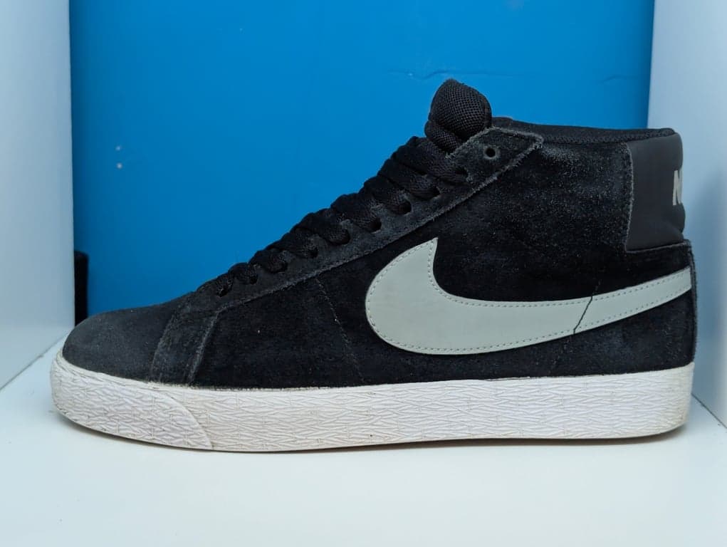 SB Blazer Mid